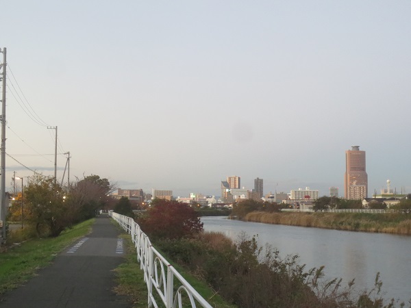 act-tower and magome river.JPG