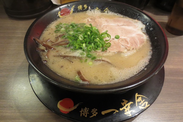 hakata ramen.JPG