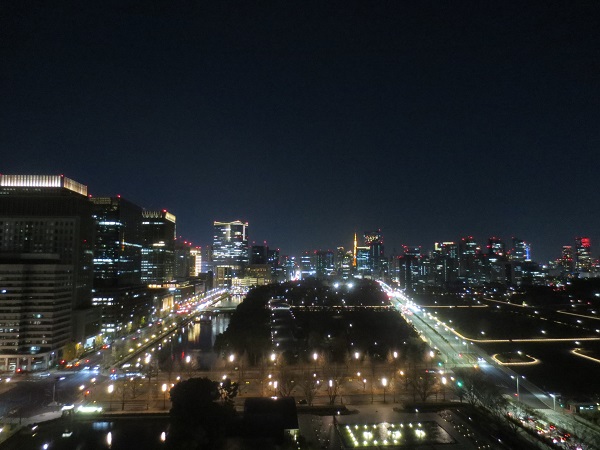 palacehoteltokyo nightview1.JPG