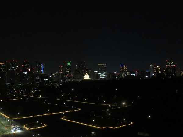 palacehoteltokyo nightview2.JPG